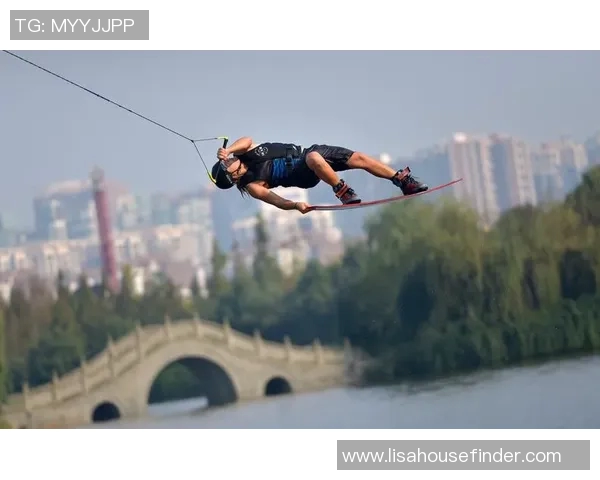 成都极限运动队包夹战术分析与成败经验分享