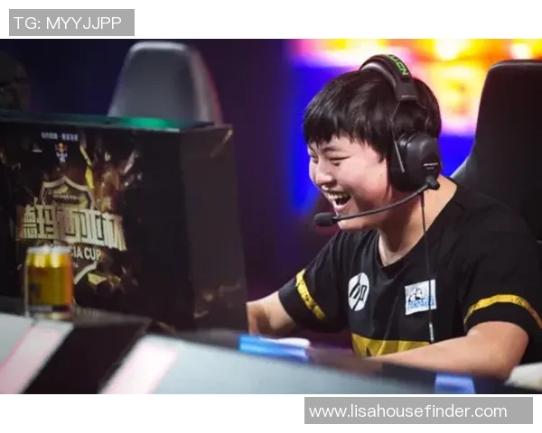 杨敏独家分享英雄联盟游戏技巧与心得体会助你提升段位与游戏体验